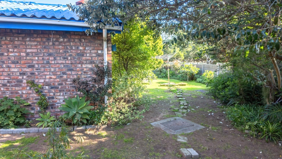 6 Bedroom Property for Sale in Tergniet Western Cape
